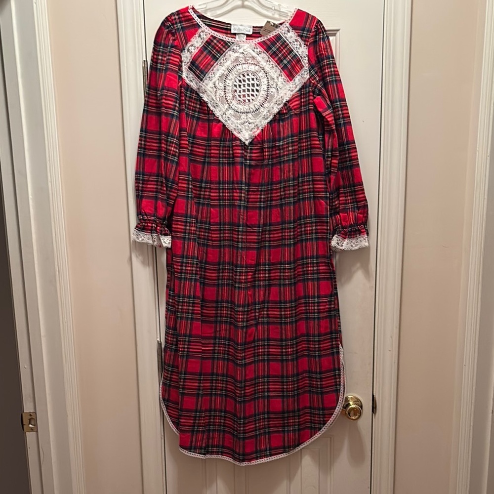 NWT Willow Creek Red Plaid Nightgown with Lace Detail